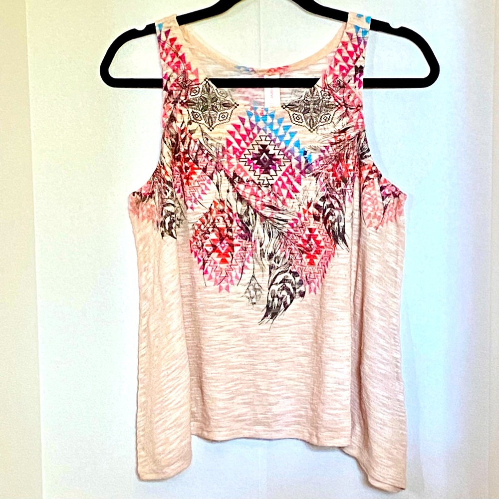SHARK BITE TANK RIBBED CREAM TOP TRIBAL PRINT JUNIORS LARGE